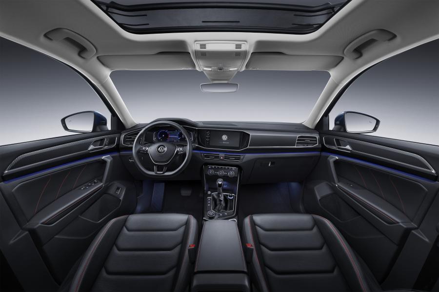 Торпедо Volkswagen Tayron 2018 года  (CN) (фото 13 из 41)
